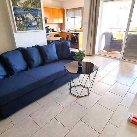 Haven: 7-minute Walk To The + Pool * Ларнака