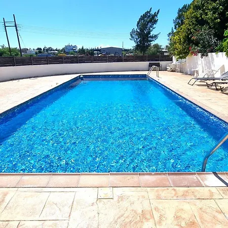 Haven: 7-minute Walk To The + Pool * Ларнака