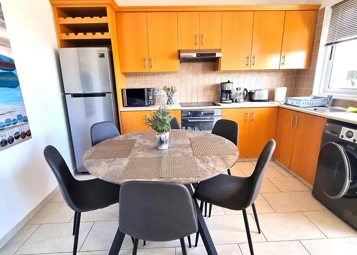 Haven: 7-minute Walk To The + Pool *