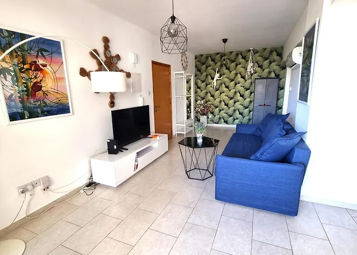 Διαμέρισμα Haven: 7-minute Walk To The + Pool Λάρνακα