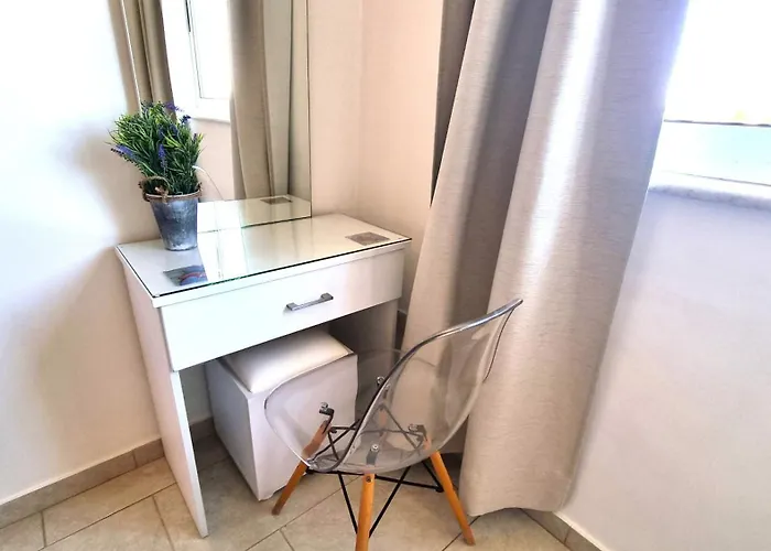 Διαμέρισμα Haven: 7-minute Walk To The + Pool Λάρνακα