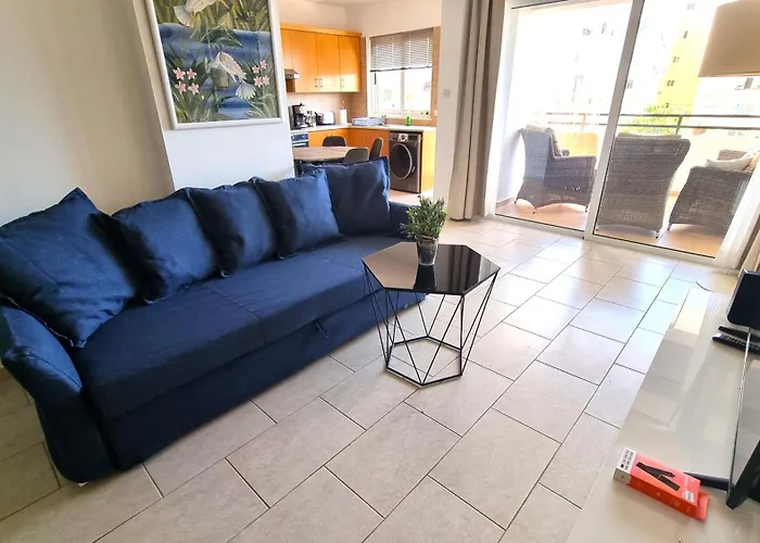 Haven: 7-minute Walk To The + Pool * Λάρνακα