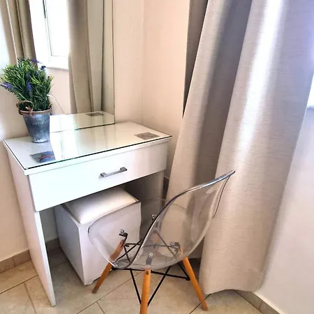 Apartament Haven: 7-minute Walk To The + Pool Larnaca